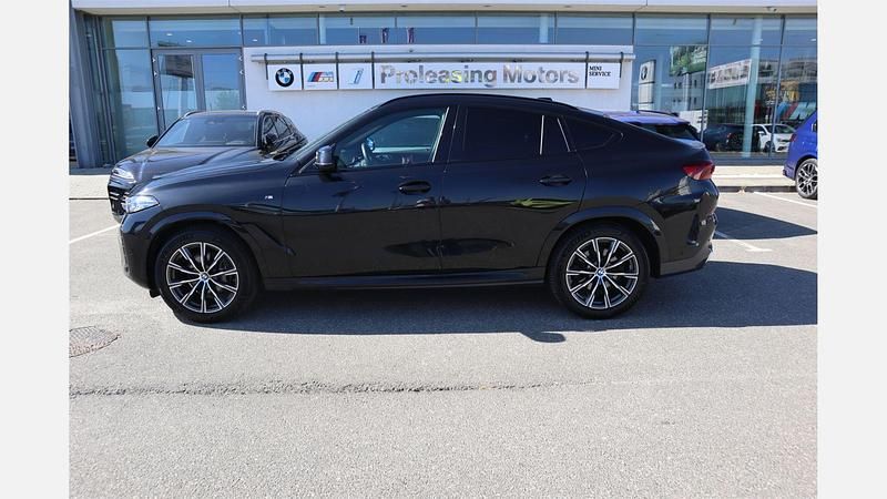Second-hand BMW X6 M Sport 340 CP (250 kW) 2024 Black sapphire metallic metalizat SUV
