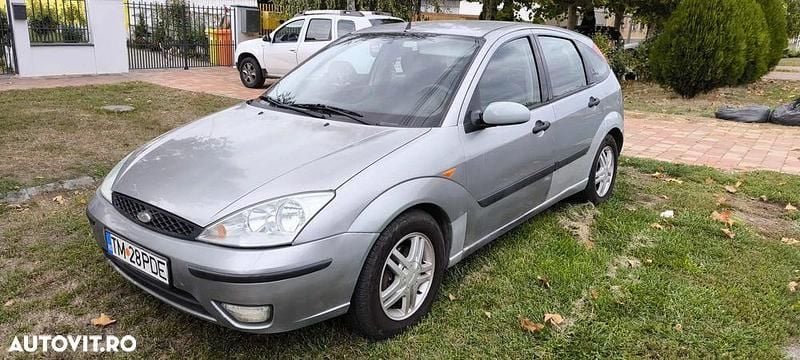 Culoareargint Utilizat 2003 Ford Focus Berlinǎ | 1.150 EUR (Preț bun) - Imagine 1/4