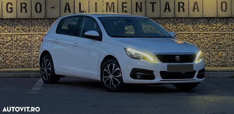 Alb Utilizat 2020 Peugeot 308 Hatchback | 5.999 EUR (Super Preț) - Imagine 1/4