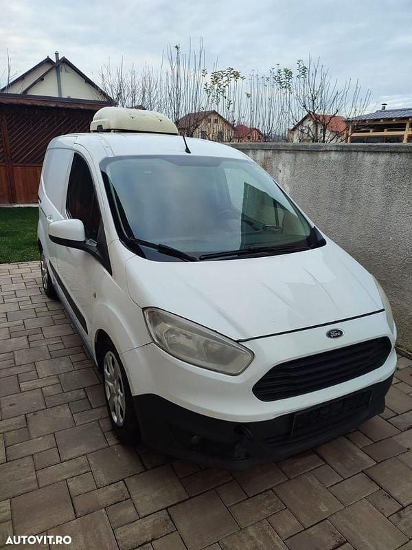 Second-hand Ford Courier 75 CP (55 kW) 2016 Culoarealb Monovolum
