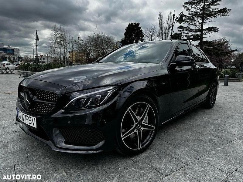 Culoarenegru Utilizat 2017 Mercedes C43 AMG AMG Berlinǎ | 27.600 EUR - Imagine 1/4