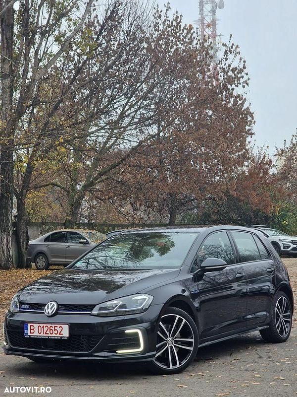 Second-hand VW Golf VII 204 CP (150 kW) 2020 Culoarenegru Hatchback