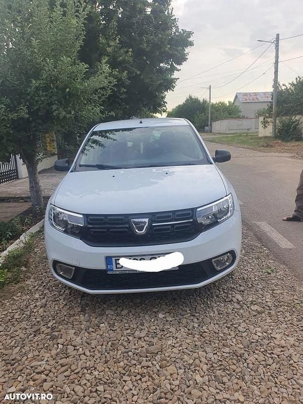 Culoarealb Utilizat 2020 Dacia Logan Essentiel Berlinǎ | 6.500 EUR (Super Preț) - Imagine 1/4