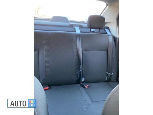 Rosu Utilizat 2019 Dacia Logan Berlinǎ | 7.700 EUR (Preț bun) - Imagine 1/3