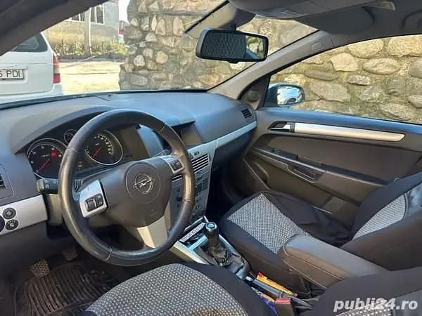 Utilizat 2009 Opel Astra Break | 1.850 EUR (Preț OK) - Imagine 1/4