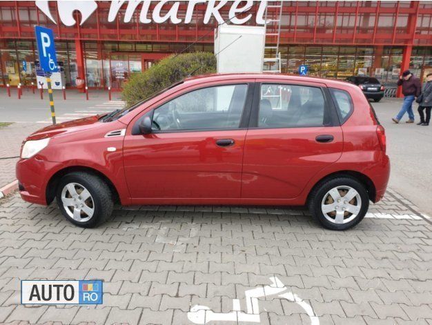 Rosu Utilizat 2009 Chevrolet Aveo Hatchback | 2.390 EUR - Imagine 1/4