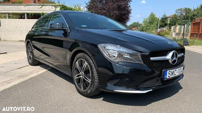Negru Utilizat 2018 Mercedes 200 Monovolum | 15.490 EUR (Super Preț) - Imagine 1/4