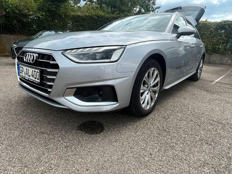 Utilizat 2020 Audi A4 Advanced Break | 26.647 EUR (Scump) - Imagine 1/1