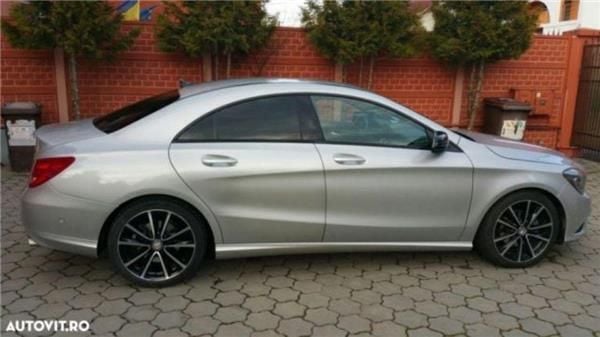 Second-hand Mercedes CLA200 Urban 156 CP (114 kW) 2013 Berlinǎ