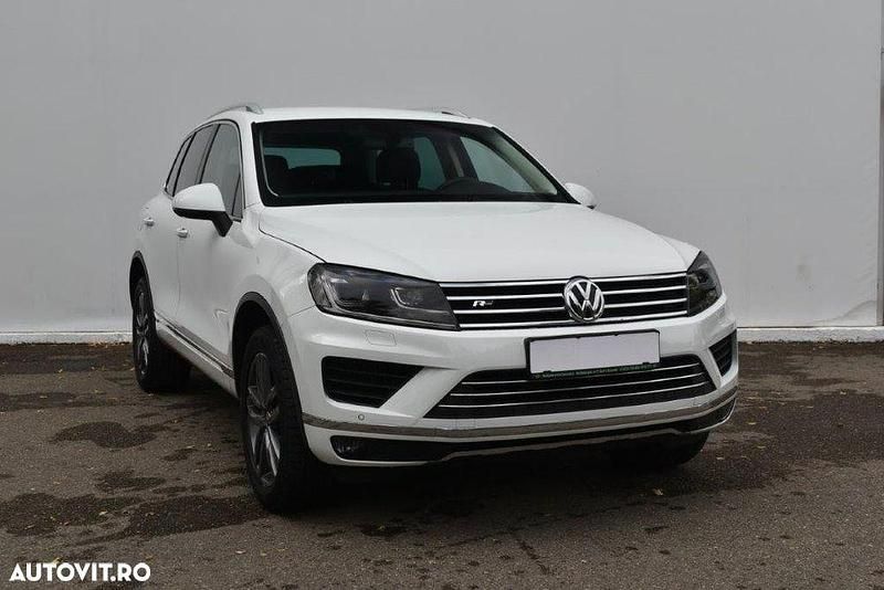 Culoarealb Utilizat 2015 VW Touareg SUV | 16.500 EUR (Preț OK) - Imagine 1/4