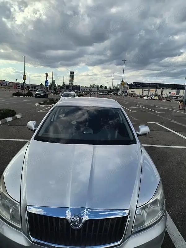 Utilizat 2009 Skoda Octavia Berlinǎ | 4.550 EUR (Preț OK) - Imagine 1/4