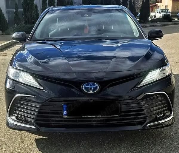 Negru Utilizat 2022 Toyota Camry Berlinǎ | 35.000 EUR - Imagine 1/4