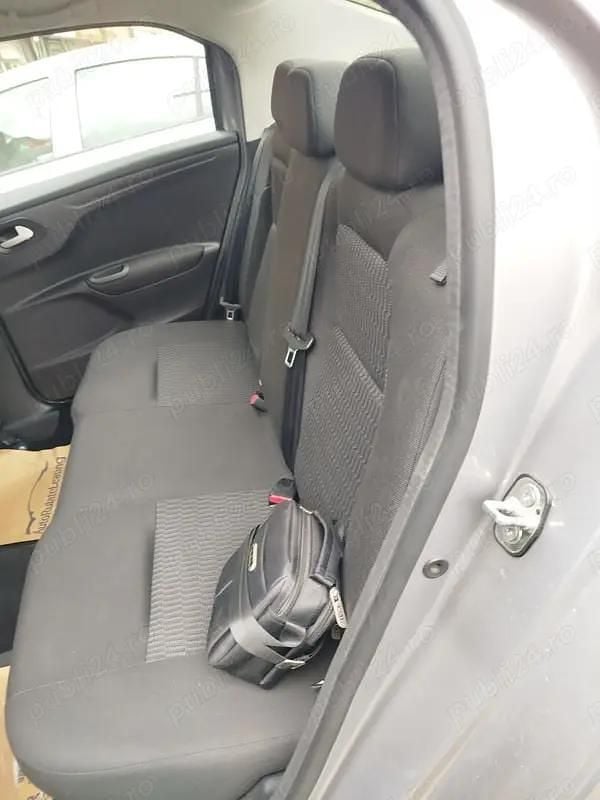 Gri Utilizat 2021 Peugeot 301 Berlinǎ | 11.990 EUR (Scump) - Imagine 1/4