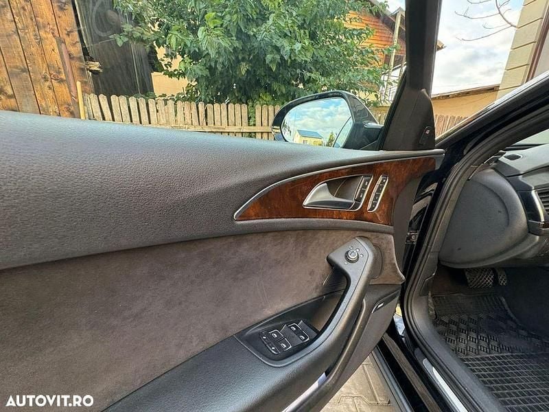 Culoarenegru Utilizat 2015 Audi A6 Break | 17.500 EUR (Preț bun) - Imagine 1/4