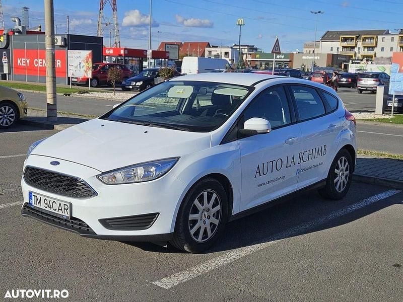Culoarealb Utilizat 2018 Ford Focus Trend Hatchback | 6.800 EUR (Super Preț) - Imagine 1/4