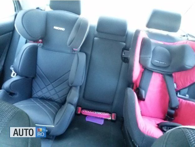 Second-hand Toyota Avensis 130 CP (95 kW) 2007 Argintiu Berlinǎ