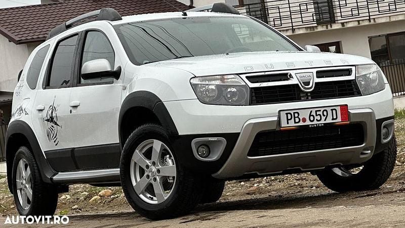 Culoarealb Utilizat 2011 Dacia Duster SUV | 7.499 EUR (Preț OK) - Imagine 1/4