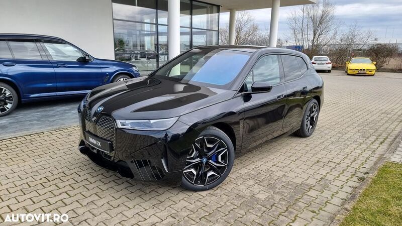 Negru Utilizat 2023 BMW iX SUV | 76.109 EUR - Imagine 1/4