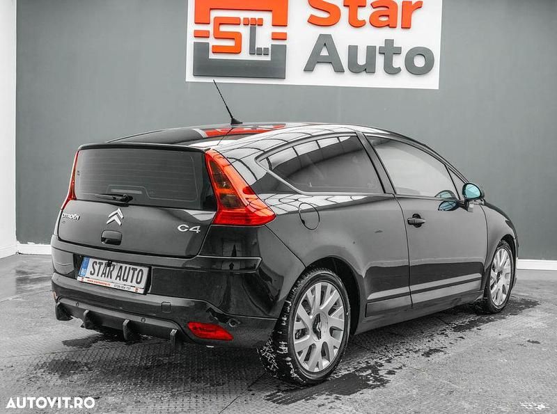 Second-hand Citroën C4 VTR Sport 109 CP (80 kW) 2006 Culoarenegru Hatchback