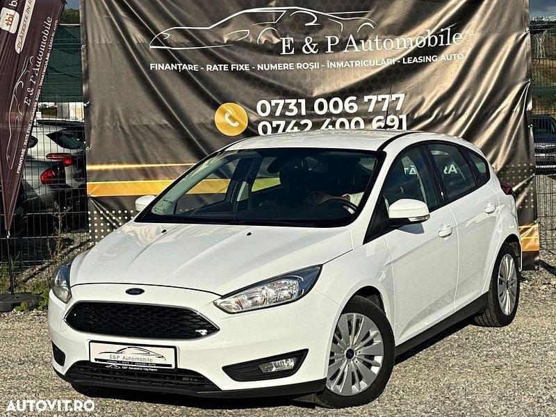 Culoarealb Utilizat 2017 Ford Focus Titanium Berlinǎ | 6.200 EUR (Super Preț) - Imagine 1/4