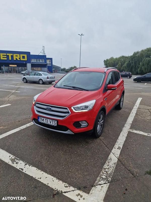 Culoarerosu Utilizat 2018 Ford Kuga Titanium SUV | 10.500 EUR (Super Preț) - Imagine 1/4