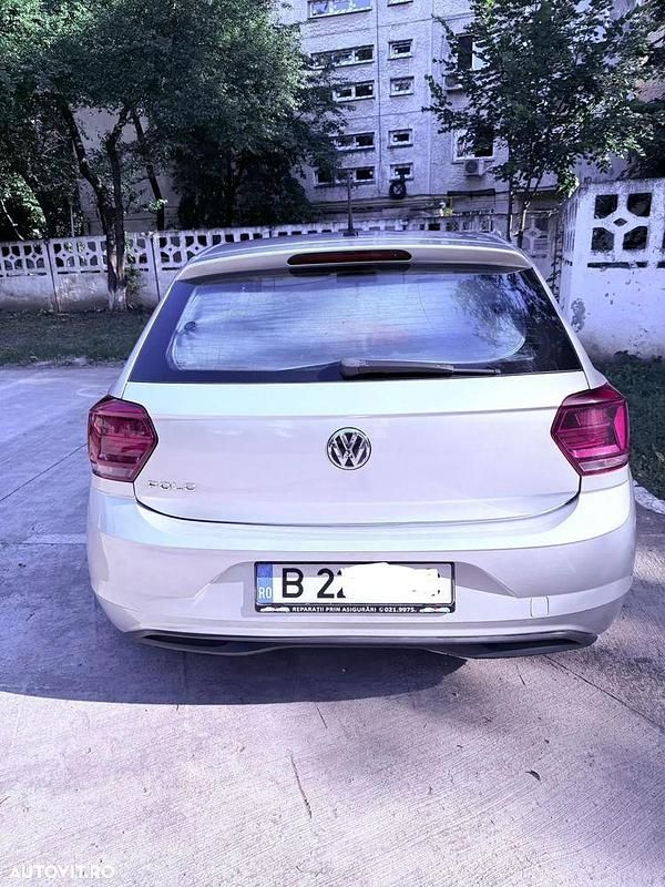 Second-hand VW Polo Comfortline 95 CP (69 kW) 2018 Culoareargint Hatchback