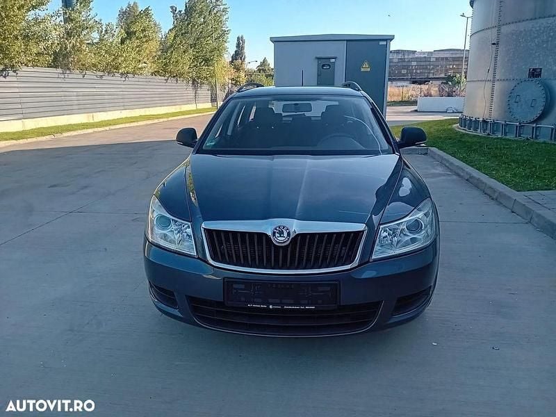 Culoaregri Utilizat 2011 Skoda Octavia Classic Break | 3.590 EUR (Super Preț) - Imagine 1/4