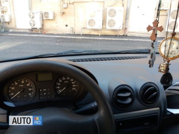 Second-hand Dacia Logan 75 CP (55 kW) 2007 Albastru marin Berlinǎ