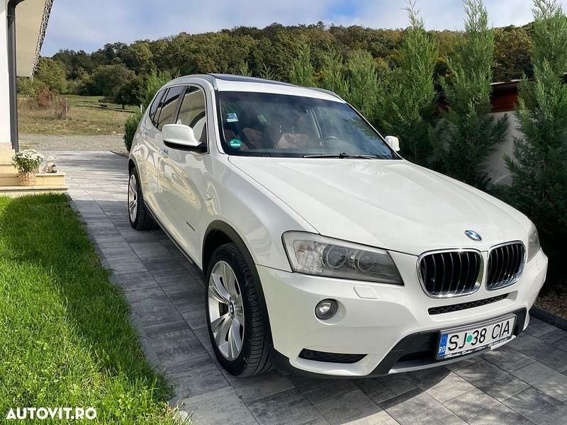 Culoarealb Utilizat 2011 BMW X3 SUV | 10.000 EUR (Preț OK) - Imagine 1/4