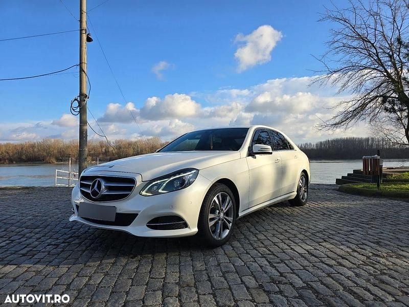 Alb Utilizat 2013 Mercedes E300 Berlinǎ | 13.499 EUR - Imagine 1/4