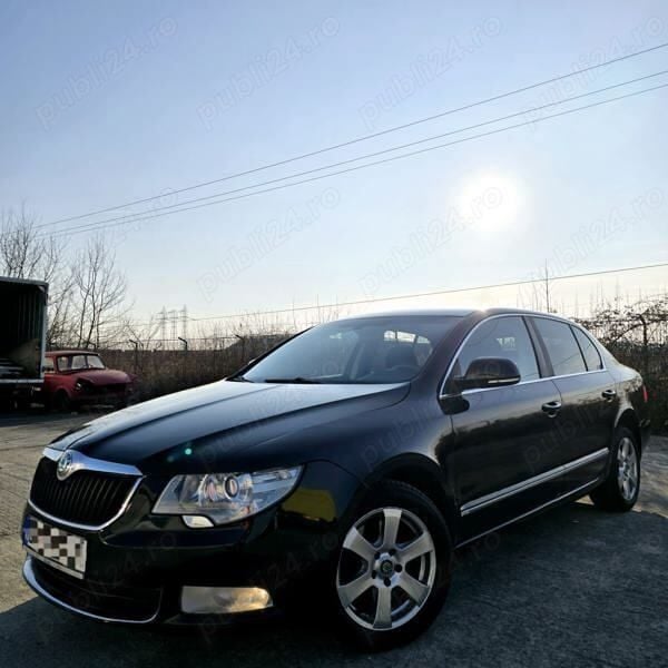 Utilizat 2013 Skoda Superb Berlinǎ | 6.500 EUR - Imagine 1/4