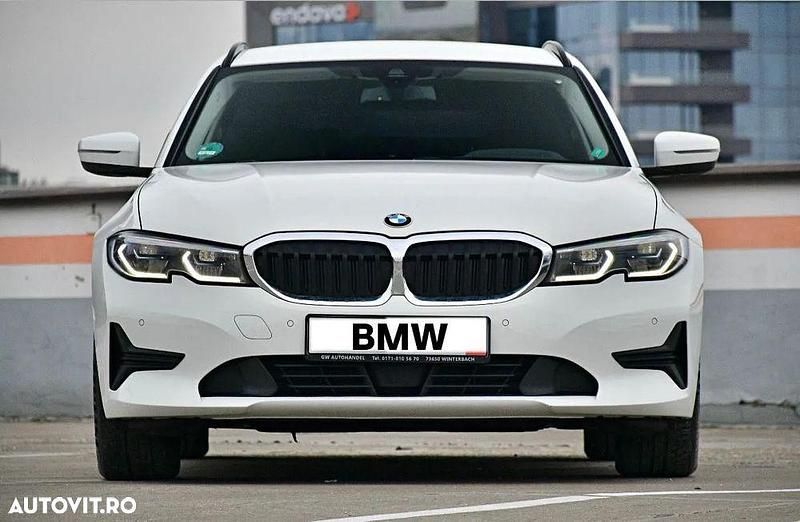 Culoarealb Utilizat 2020 BMW 320 Comfort Edition Break | 15.900 EUR (Super Preț) - Imagine 1/4