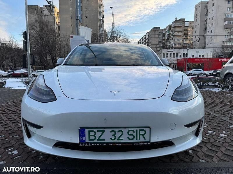 Second-hand Tesla Model 3 366 kW (498 CP) 2022 Culoarealb Berlinǎ
