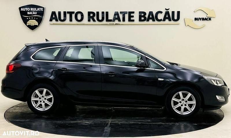 Second-hand Opel Astra 160 CP (117 kW) 2011 Culoarenegru Break