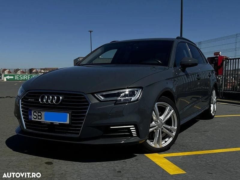 Gri Utilizat 2020 Audi A3 Sportback e-tron Berlinǎ | 20.000 EUR - Imagine 1/2