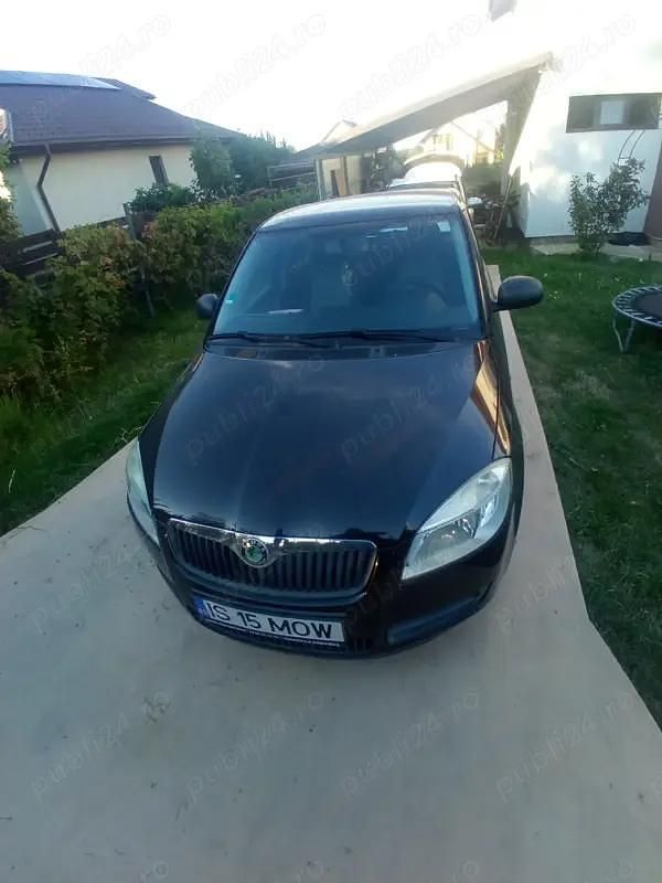 Utilizat 2009 Skoda Fabia Hatchback | 2.600 EUR (Preț OK) - Imagine 1/4