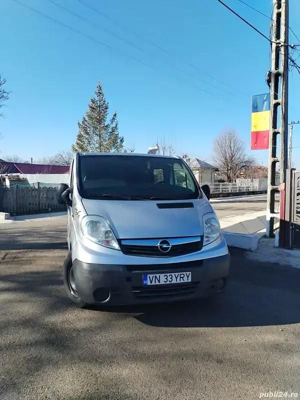 Utilizat 2008 Opel Vivaro Van | 5.200 EUR (Preț OK) - Imagine 1/4