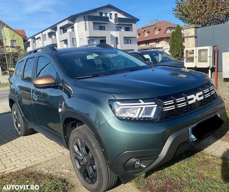 Culoareverde Utilizat 2024 Dacia Duster Extreme SUV | 22.000 EUR (Scump) - Imagine 1/4