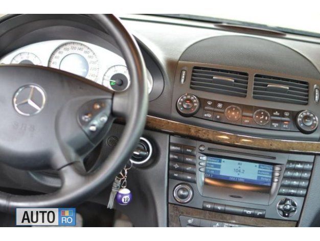 Second-hand Mercedes E280 190 CP (139 kW) 2006 Negru Berlinǎ