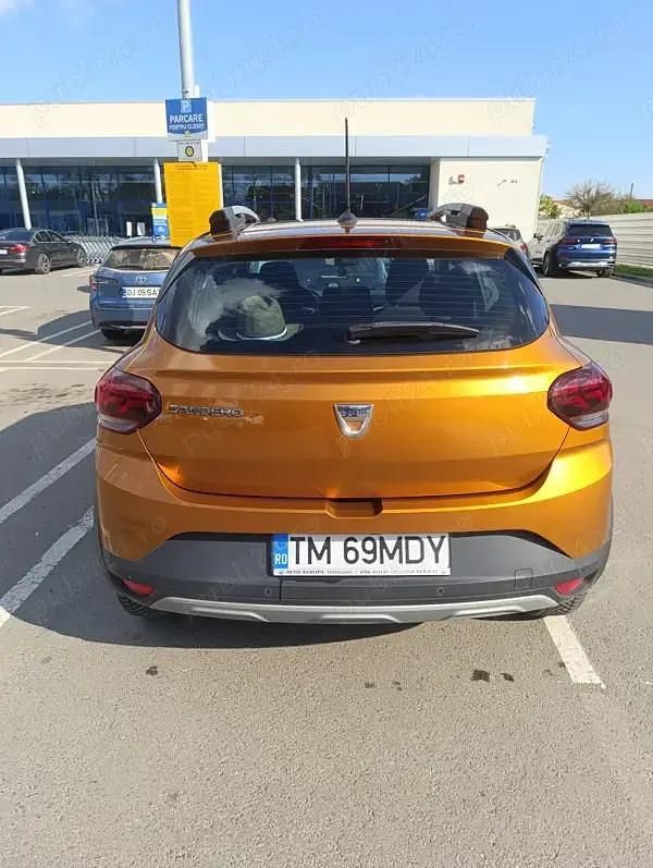 Second-hand Dacia Sandero Stepway 91 CP (66 kW) 2021 Portocaliu Hatchback