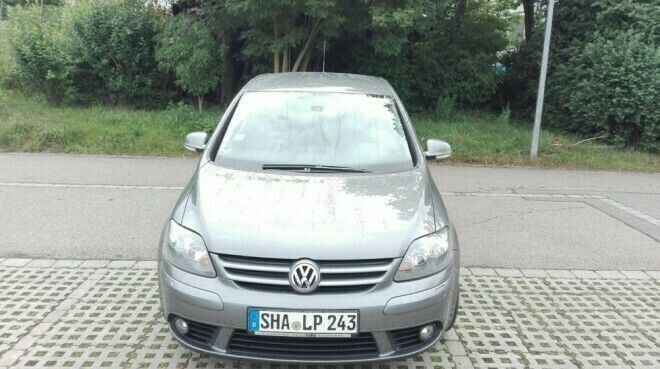 Gri Utilizat 2005 VW Golf Plus Cross Monovolum | 3.900 EUR (Preț OK) - Imagine 1/4