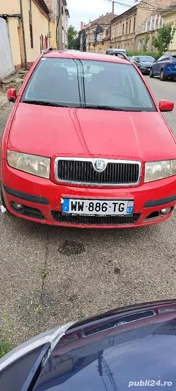 Utilizat 2006 Skoda Fabia Hatchback | 700 EUR (Super Preț) - Imagine 1/4