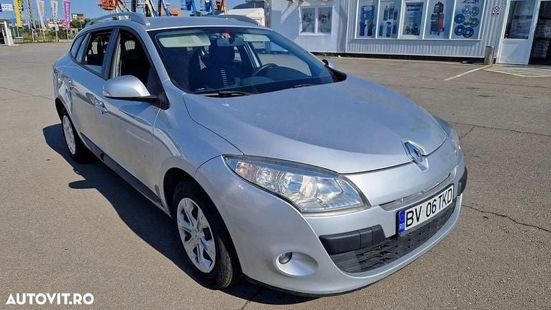 Gri Utilizat 2012 Renault Mégane GrandTour Dynamique Break | 4.760 EUR (Preț OK) - Imagine 1/4