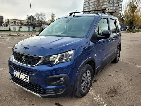 Albastru Second-hand 2023 Peugeot Rifter Allure Monovolum | 19.600 EUR - Imagine 1/4