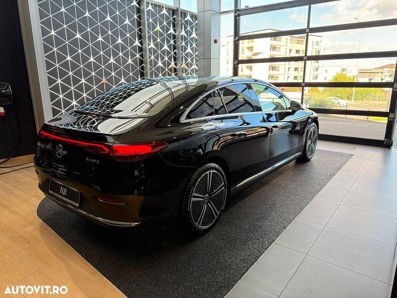 Second-hand Mercedes EQE350 214 kW (292 CP) 2025 Culoarenegru Berlinǎ