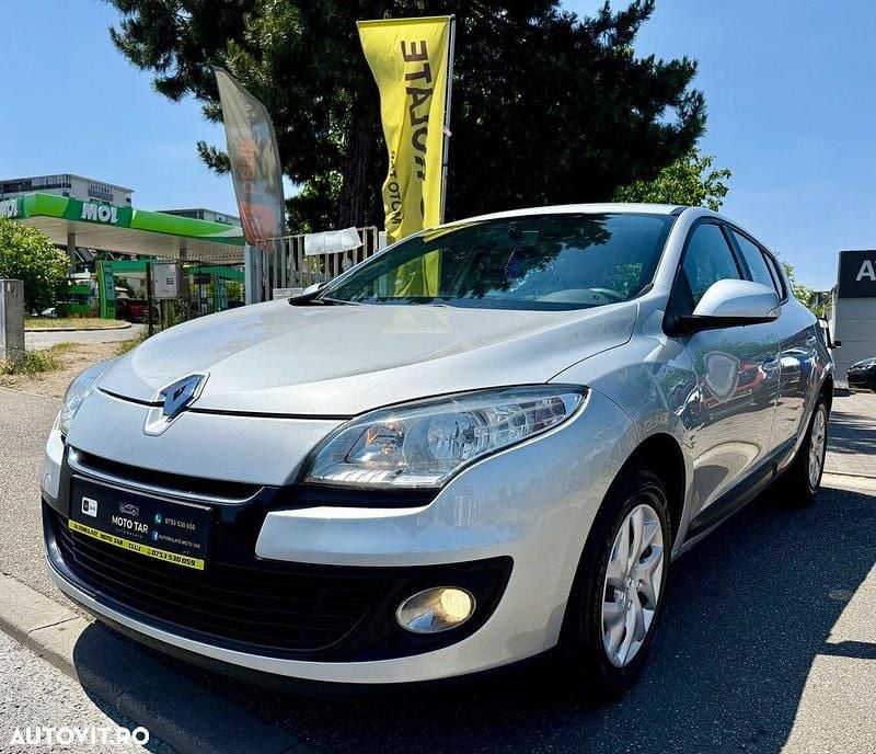 Culoaregri Utilizat 2012 Renault Mégane III Authentique Hatchback | 4.750 EUR (Preț OK) - Imagine 1/4