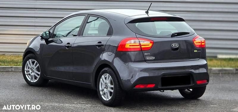 Second-hand Kia Rio Attract 75 CP (55 kW) 2013 Culoaregri Hatchback