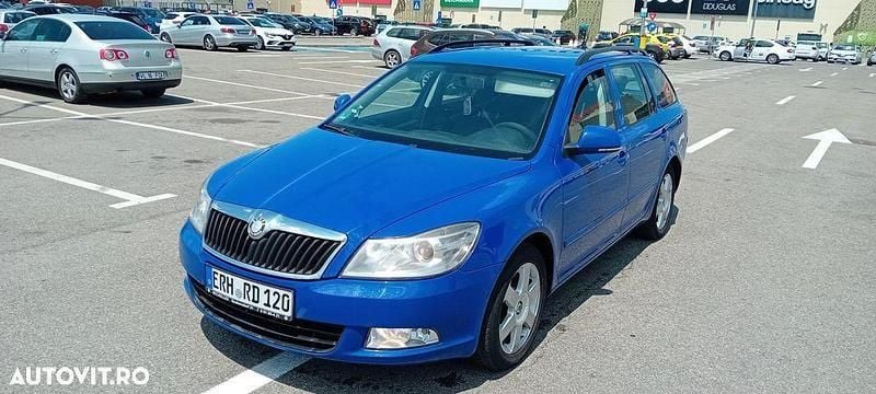 Albastru Utilizat 2010 Skoda Octavia Break | 3.700 EUR (Preț bun) - Imagine 1/4