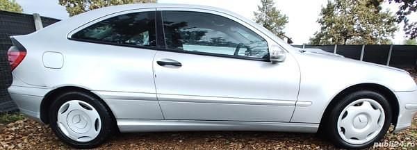 Second-hand Mercedes A220 163 CP (119 kW) 2003 Coupe