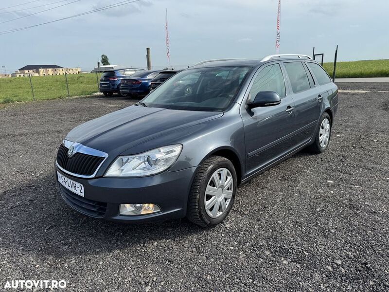 Argint Utilizat 2010 Skoda Octavia Ambiente Break | 4.200 EUR (Preț OK) - Imagine 1/4